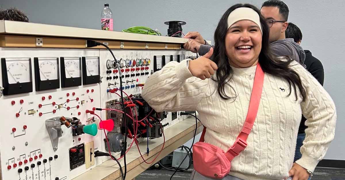 High school girl gives the thumb's up at ETI
